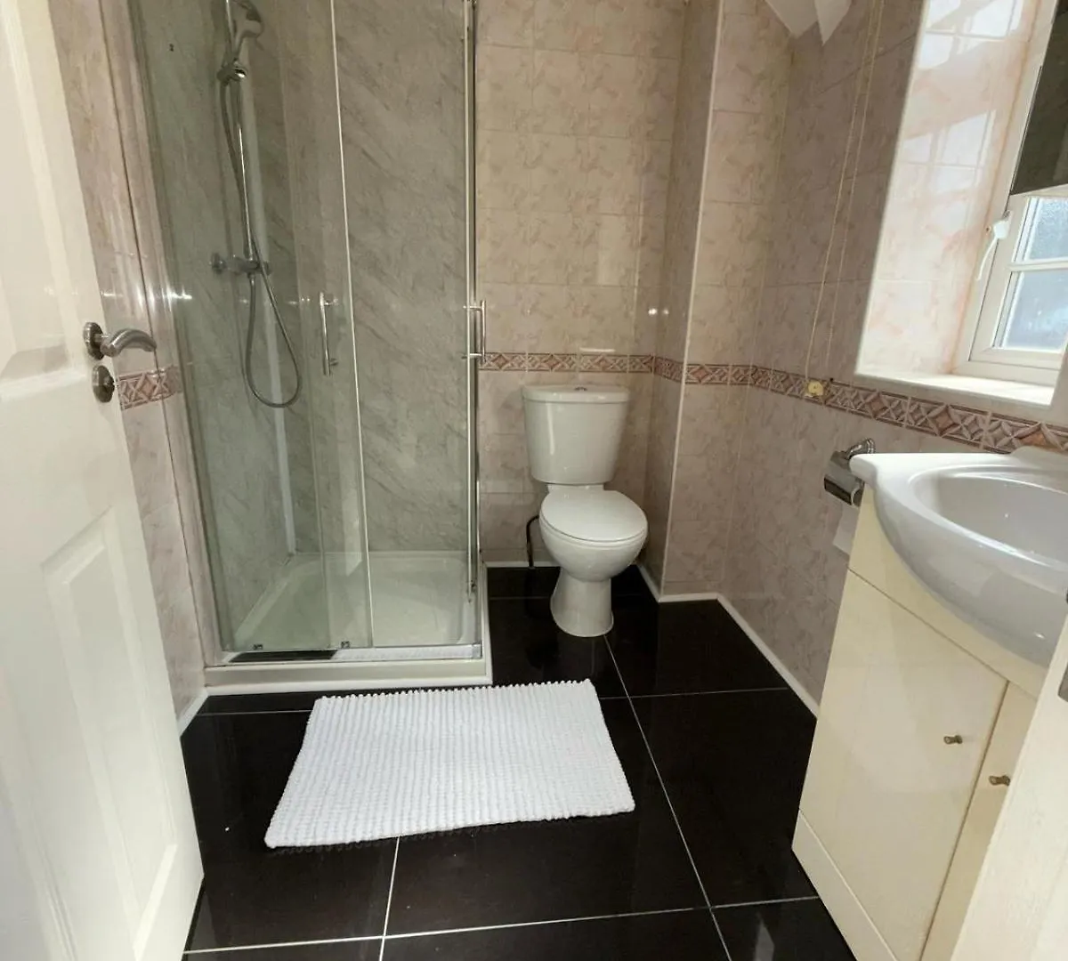 Redhill Residential Hotel 0*, Redhill (Surrey) United Kingdom