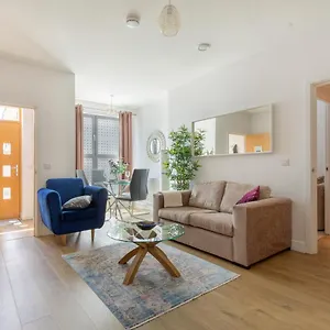 Apartment 1 Bed - Central, Surrey, Gatwick #3, Redhill (Surrey)